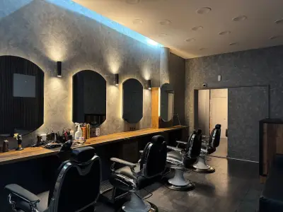 Alan's Barber House