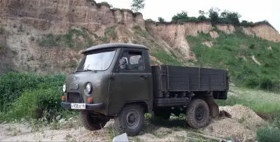 Змей Горянин-косене на трева и почистване на градини.