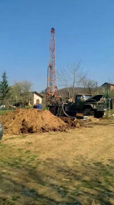 Сондажи за вода