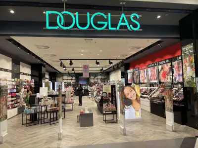 DOUGLAS 7 MALL MARKOVO TEPE