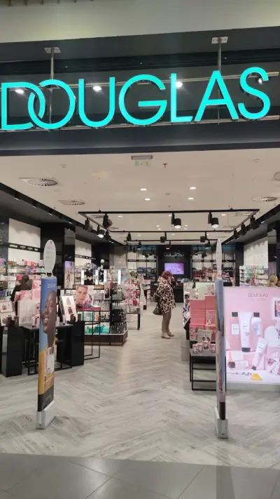 DOUGLAS 7 MALL MARKOVO TEPE
