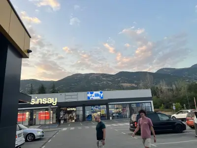 Karlovo Way Park