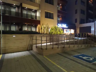 K&G City Hotel