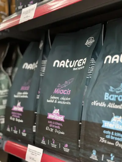 Зоомагазин Natural - Храни за животни