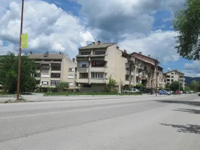 Автогара Етрополе