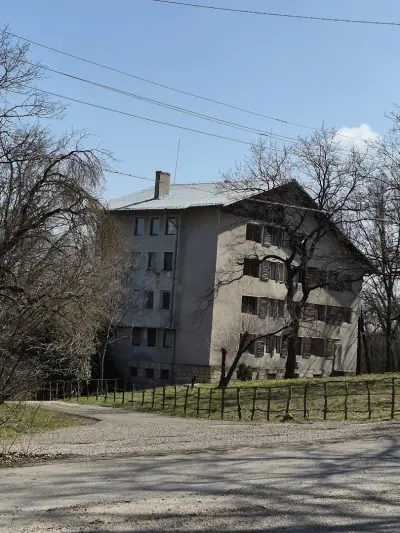 хижа "Ахинора"