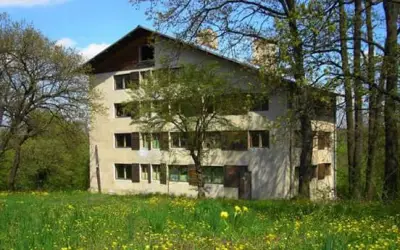 хижа "Ахинора"