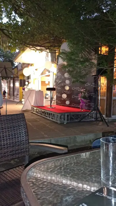 Bestel Bar & Dinner