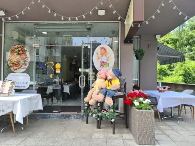 Julia Restaurant