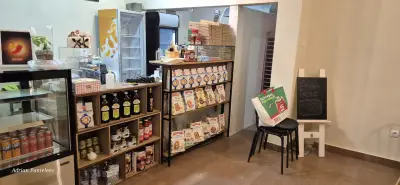 Felis pizza, bar & deli
