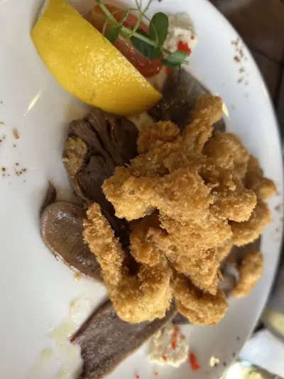 Ресторант "Соколови къщи"