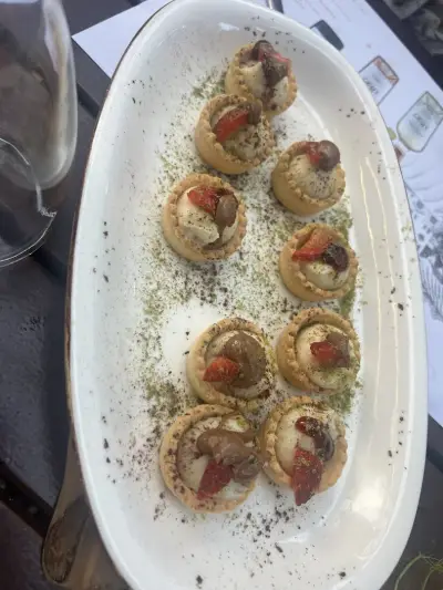 Ресторант "Соколови къщи"