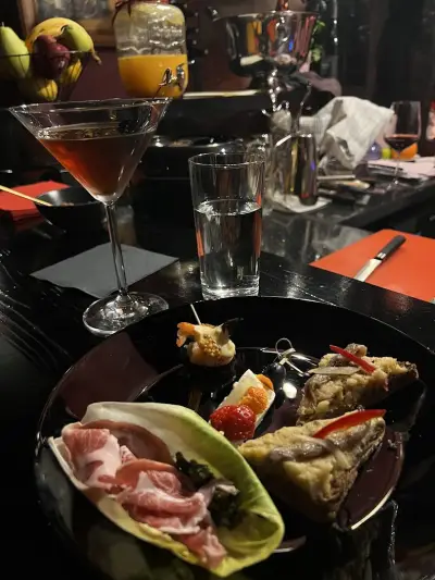 Bar Pinot