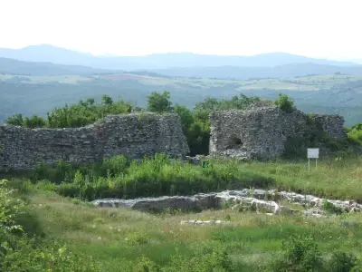 Крепост „Лютица“