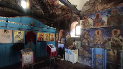 Скален параклис “Пещерата (Клувията)”
