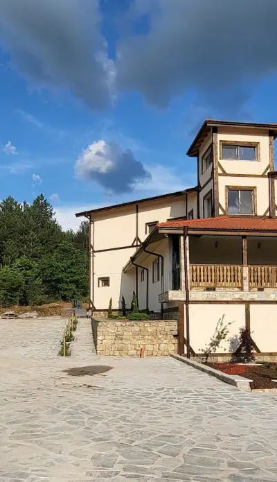 Винарска изба „ШаТони“