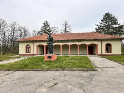 Астрономическа обсерватория и Планетариум „Джордано Бруно“.