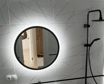 Lidiya Mirror