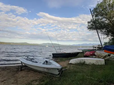 Обучение по ветроходство и разходки с яхта