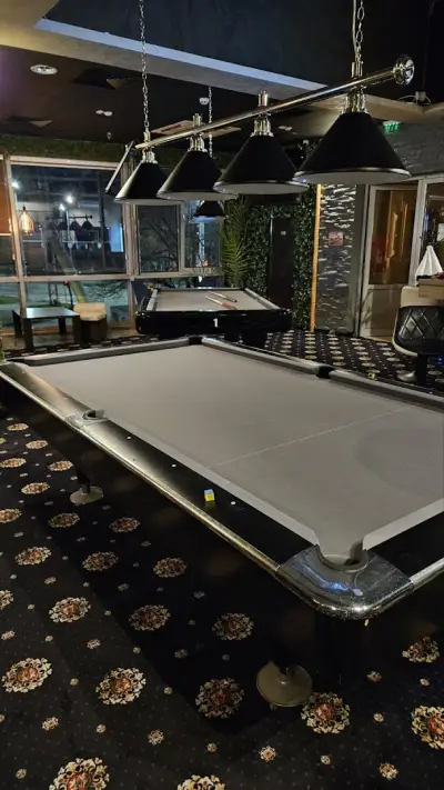 Билярд клуб-8 Ball Club 2