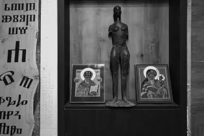 РЪЧНО РИСУВАНИ ИКОНИ
