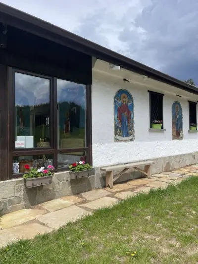 Параклис „Свети света великомъченици Кирик и Юлита“