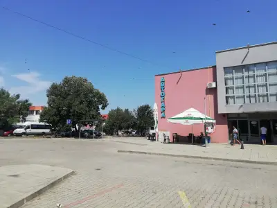 Автогара Карнобат