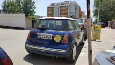 Джимис автомобили под наем и трансфери