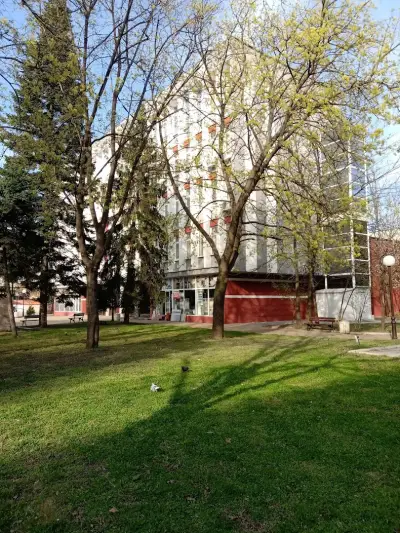Градска библиотека "Пеньо Пенев"