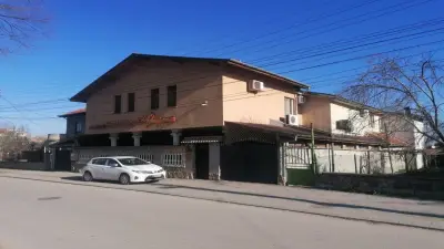 Семеен хотел "Аризона"
