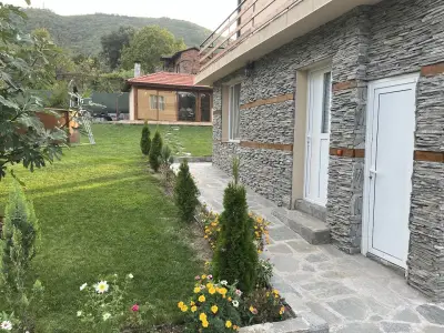 Вила Доброво