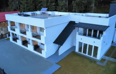 SUGARFAME- Guest House