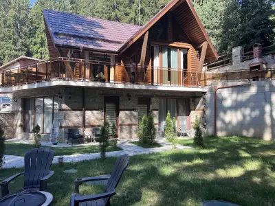 CHALET ELEVEN