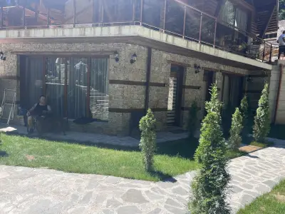 CHALET ELEVEN
