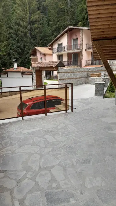 CHALET ELEVEN