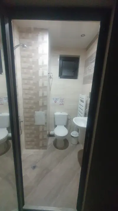Цар Калоян стаи под наем
