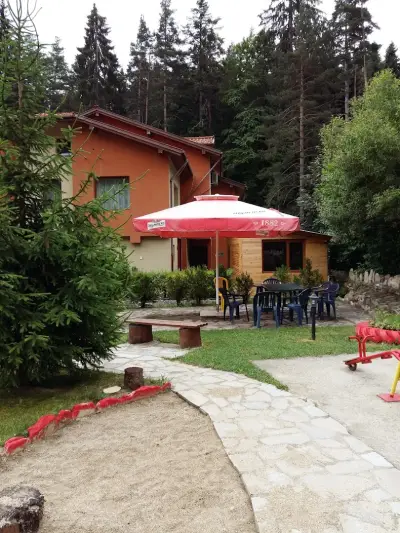 Хотел "Сенатор"