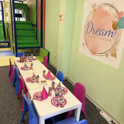 Dream Event Center - Детски парти център за рождени дни и поводи