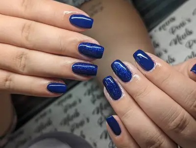 Pini's Nails