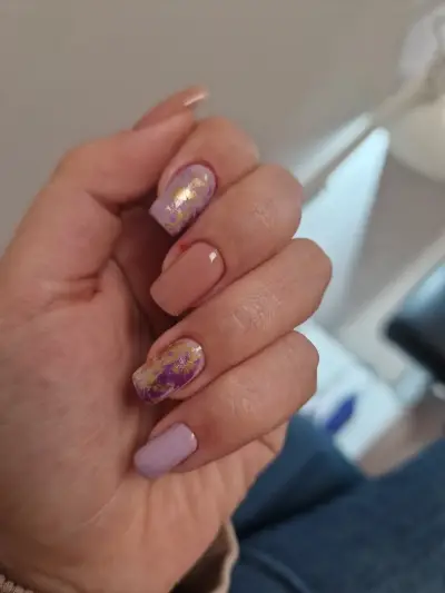 Monne Nails