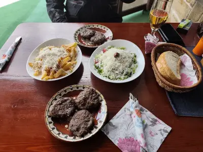 Кафе Аперитив и Кухня "Ментич"