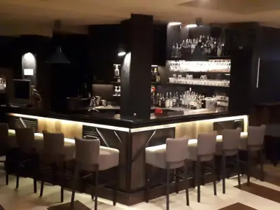 Бар Past Perfect Tense / Дискотека в Кюстендил/ Нощен Клуб/ Night Club/ Bar/ Disco