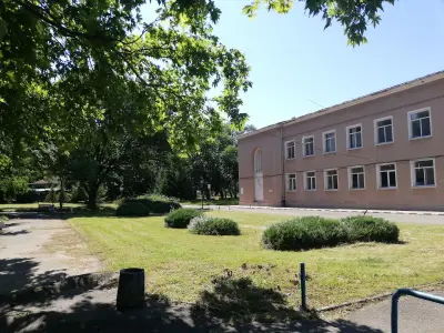 Сграда за процедури и настаняване към СБР-НК Павел баня