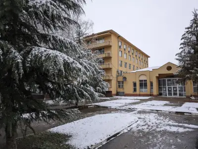 Сграда за процедури и настаняване към СБР-НК Павел баня