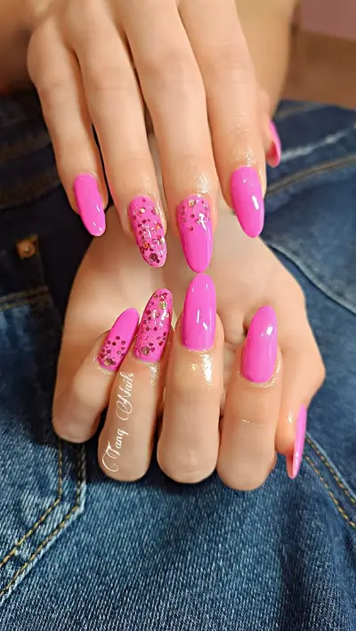 СТУДИО ЗА МАНИКЮР TANQ NAILS