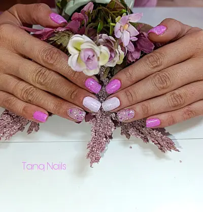 СТУДИО ЗА МАНИКЮР TANQ NAILS