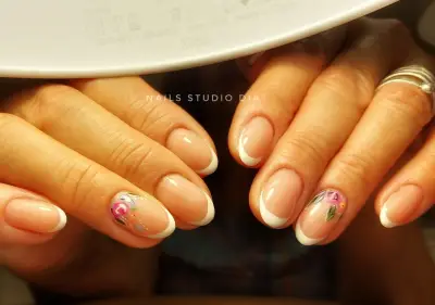 Студио за маникюр ДИА (Nails studio DIA )