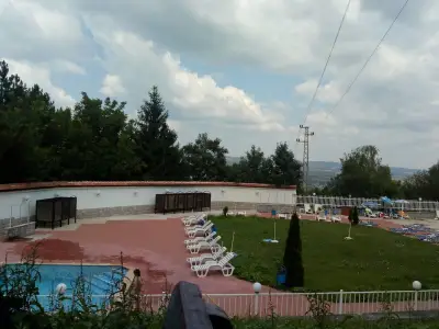 Басейн Хъшове