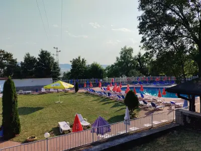 Басейн Хъшове