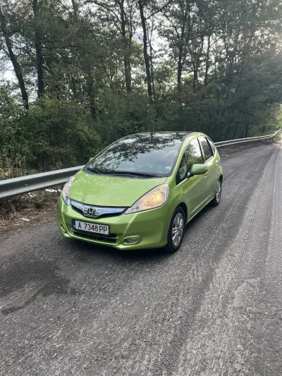 Rent A Car Nick Saint Vlas